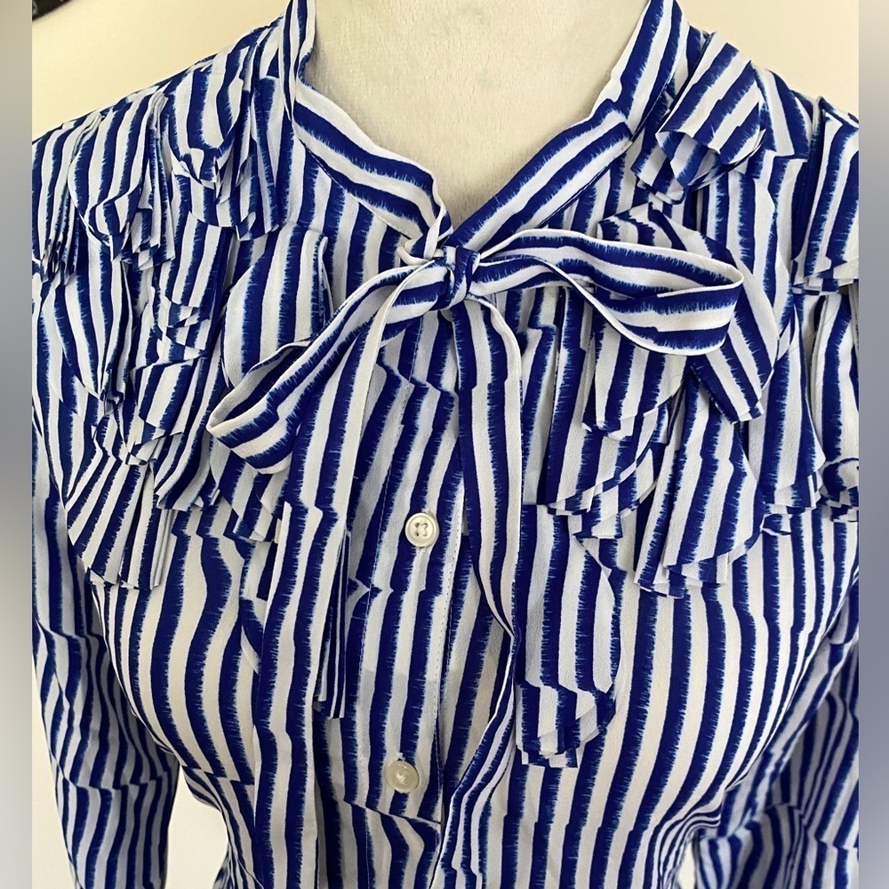 NWOT Banana Republic Women’s Tie Front Ruffled Button Up Dress Blouse - Picture 2 of 6